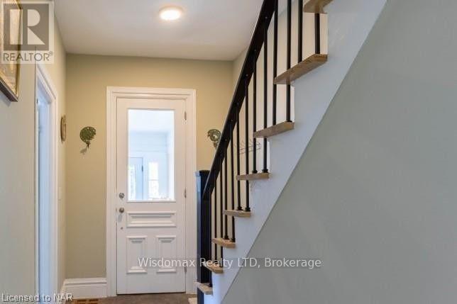 4466 Fourth Avenue, Niagara Falls, Ontario  L2E 4N3 - Photo 4 - X12832184