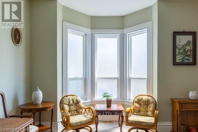 4466 Fourth Avenue, Niagara Falls, Ontario  L2E 4N3 - Photo 9 - X12832184