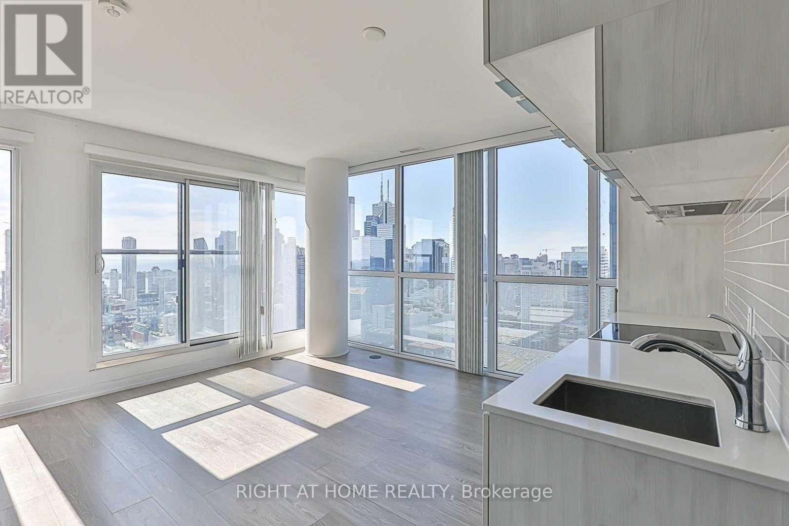 5210 - 181 Dundas Street E, Toronto, Ontario  M5A 0N5 - Photo 6 - C12832140