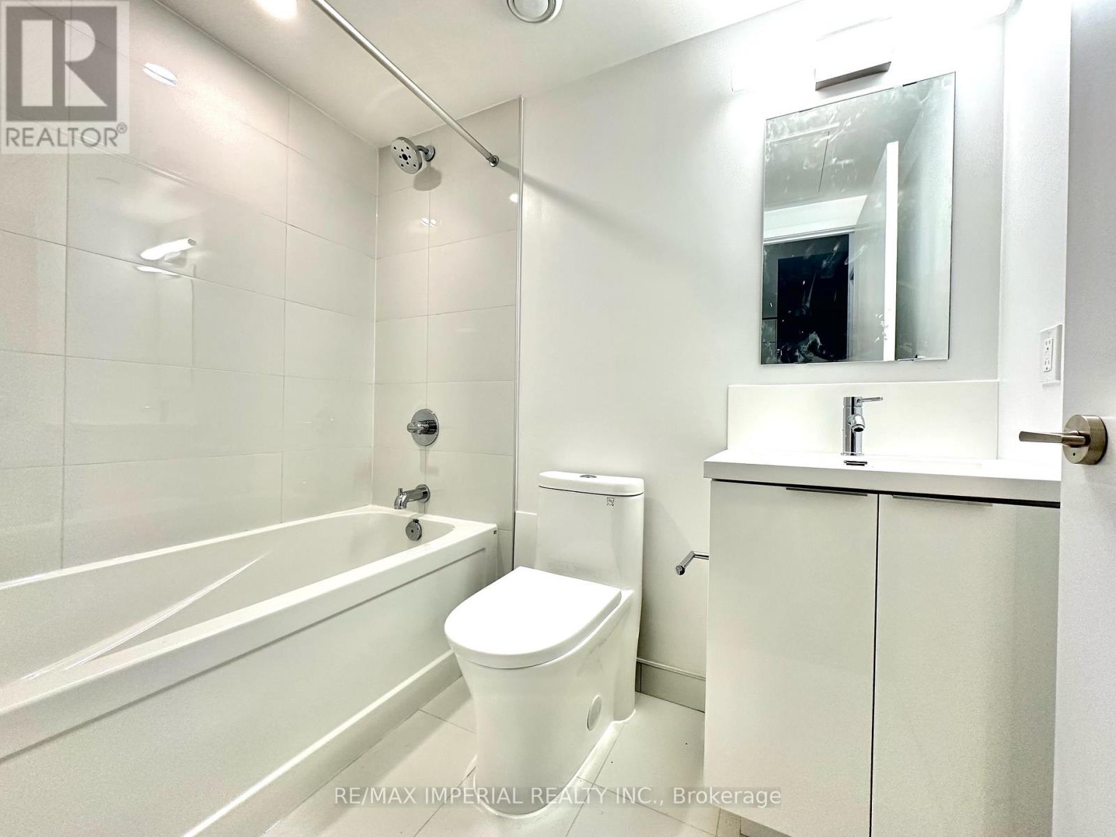 205 - 121 St Patrick Street, Toronto, Ontario  M5T 3C1 - Photo 5 - C12832172