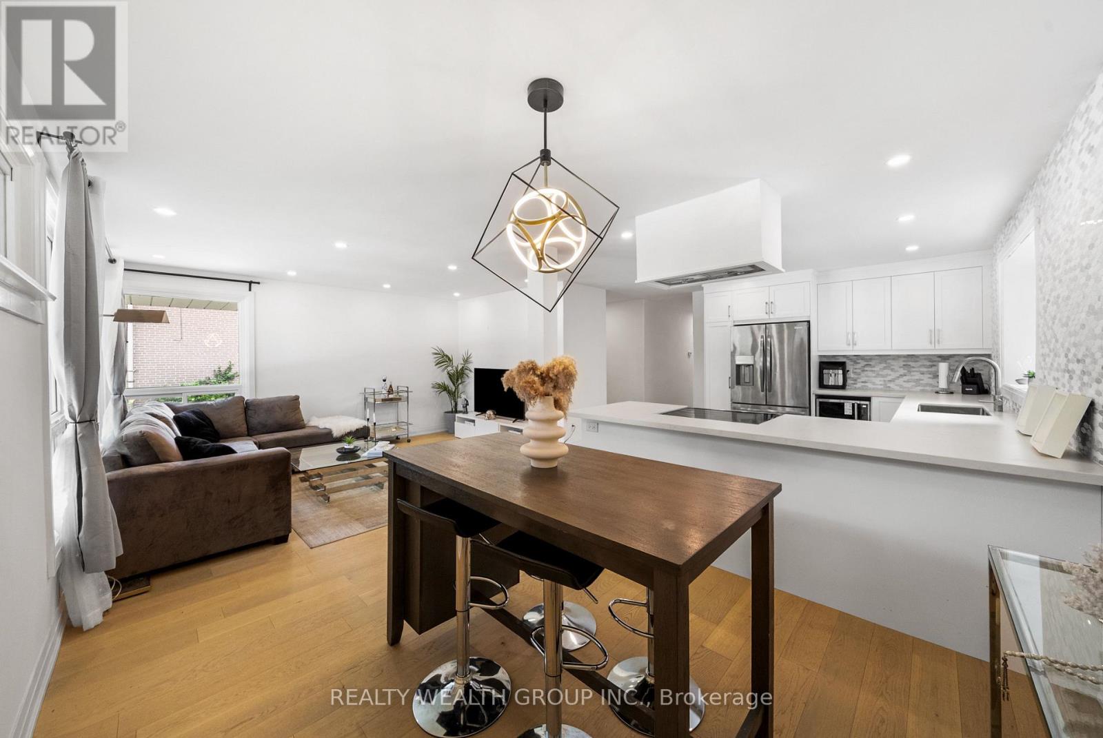 39 Treadgold Crescent, Toronto, Ontario  M3A 1X1 - Photo 14 - C12832198