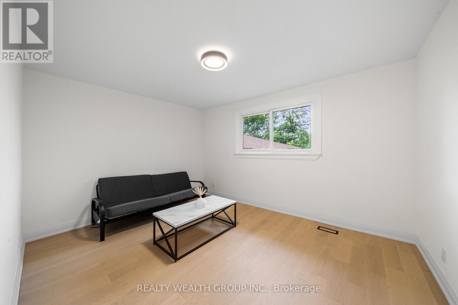 39 Treadgold Crescent, Toronto, Ontario  M3A 1X1 - Photo 24 - C12832198