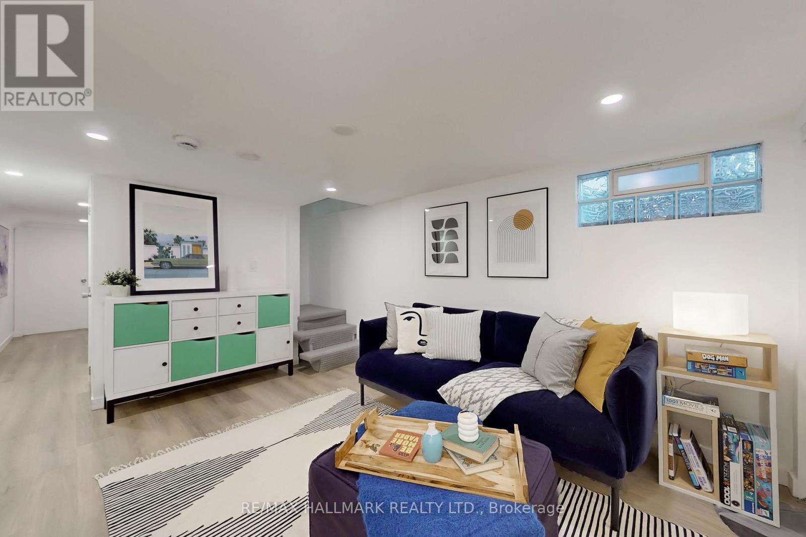 72 Hastings Avenue, Toronto, Ontario  M4L 2L2 - Photo 28 - E12832190