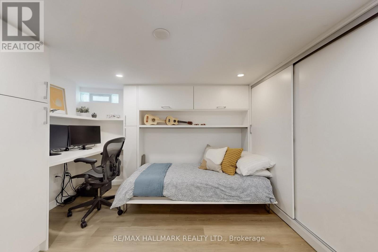 72 Hastings Avenue, Toronto, Ontario  M4L 2L2 - Photo 29 - E12832190