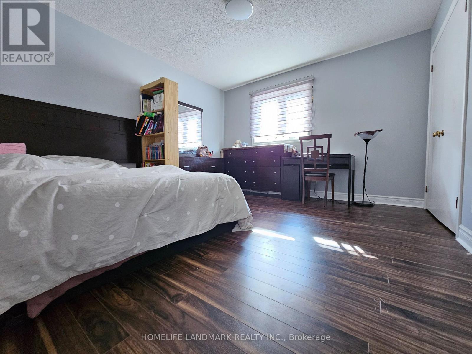 35 Royal Palm Drive, Vaughan, Ontario  L4J 5R4 - Photo 8 - N12832178