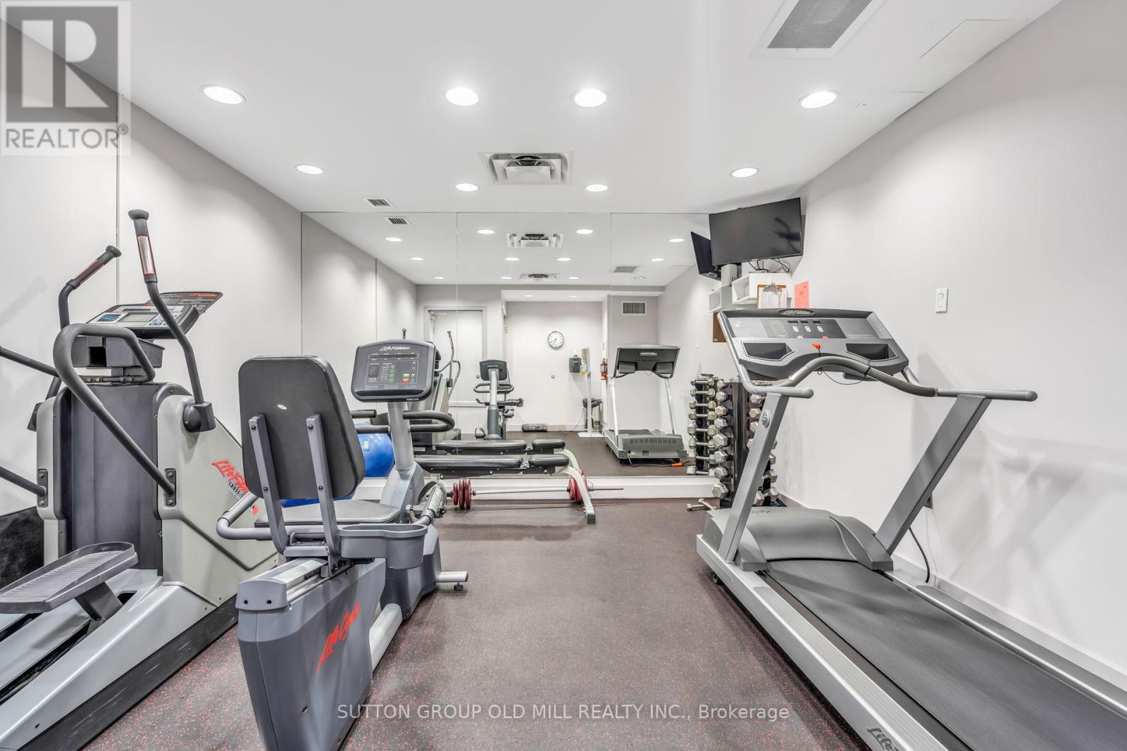 206 - 10 Old Mill Trail, Toronto, Ontario  M8X 2Y9 - Photo 42 - W12832138