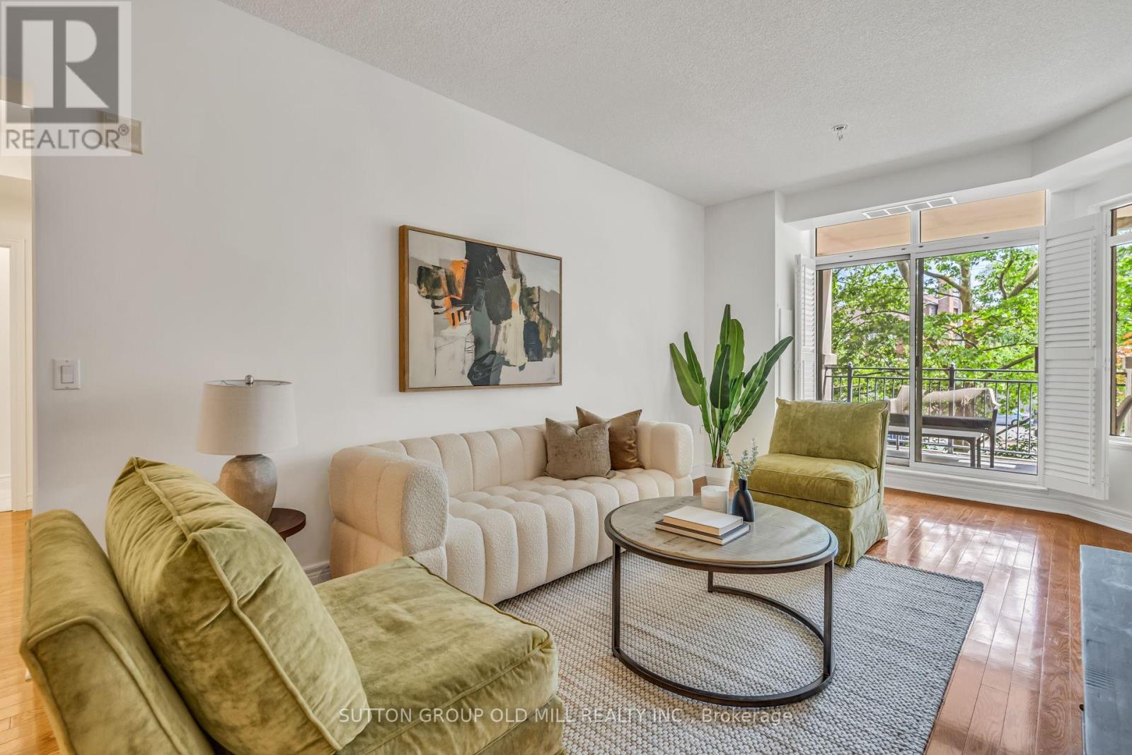 206 - 10 Old Mill Trail, Toronto, Ontario  M8X 2Y9 - Photo 8 - W12832138