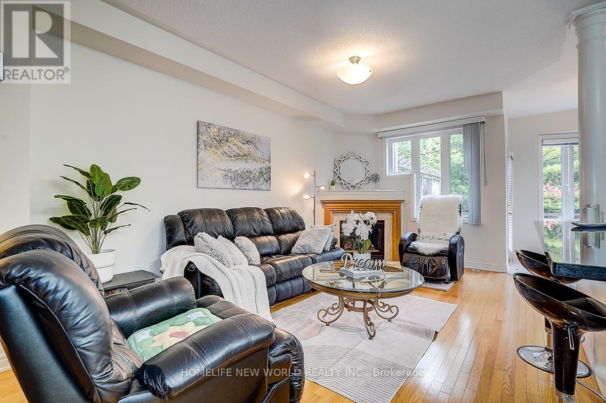 2305 Woodfield Road, Oakville, Ontario  L6H 6Y7 - Photo 12 - W12832204