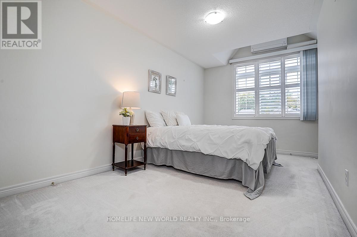 2305 Woodfield Road, Oakville, Ontario  L6H 6Y7 - Photo 31 - W12832204