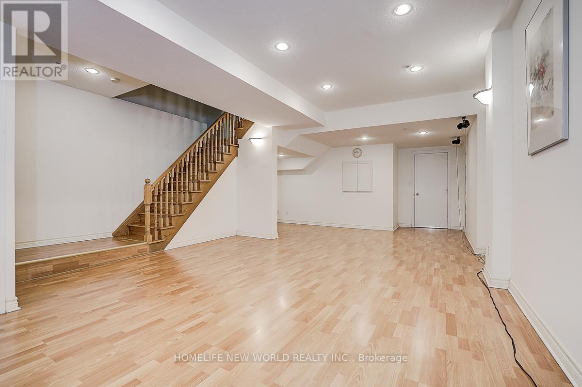 2305 Woodfield Road, Oakville, Ontario  L6H 6Y7 - Photo 44 - W12832204