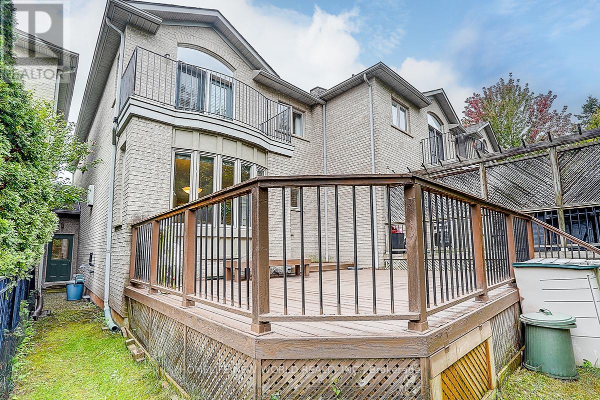 2305 Woodfield Road, Oakville, Ontario  L6H 6Y7 - Photo 48 - W12832204