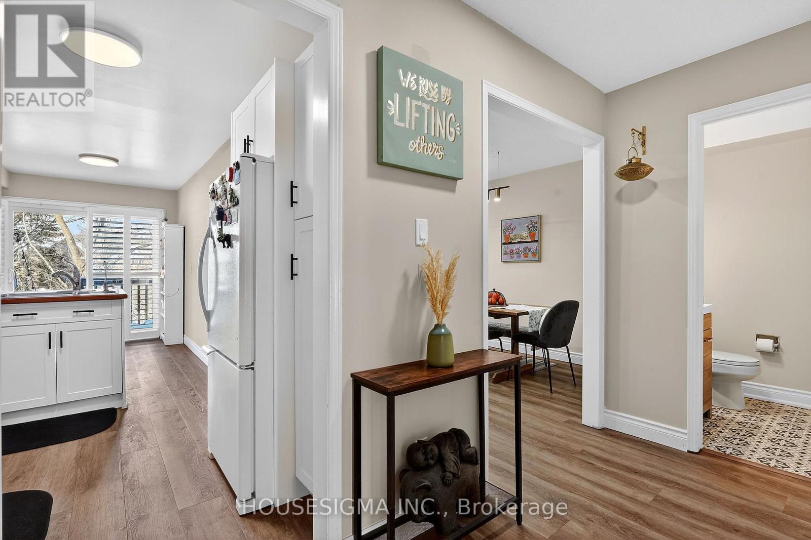 2 - 14 Huntingwood Avenue, Hamilton, Ontario  L9H 6X3 - Photo 5 - X12832142