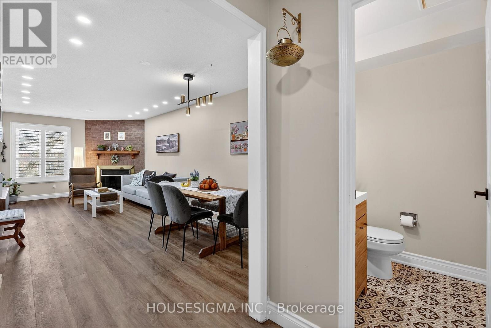 2 - 14 Huntingwood Avenue, Hamilton, Ontario  L9H 6X3 - Photo 6 - X12832142