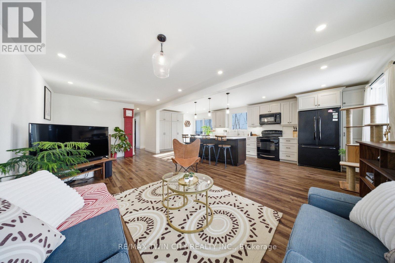 2090 Lost Mile Road, Brant, Ontario  N3T 5L4 - Photo 12 - X12832156