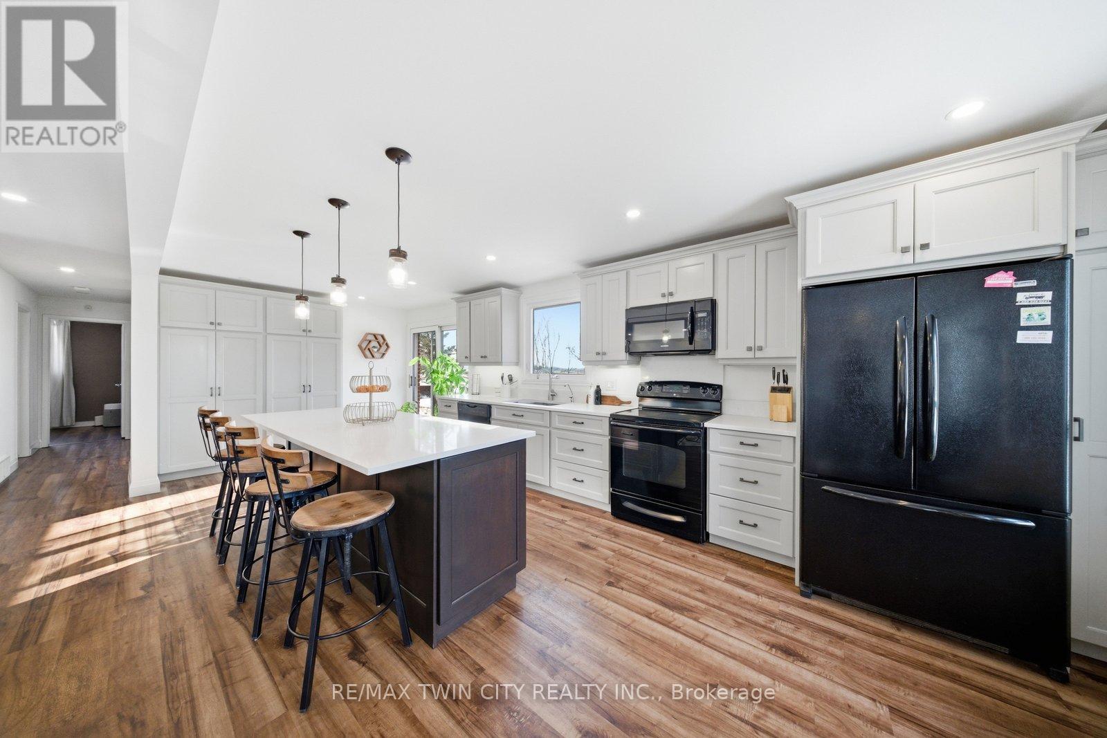 2090 Lost Mile Road, Brant, Ontario  N3T 5L4 - Photo 14 - X12832156