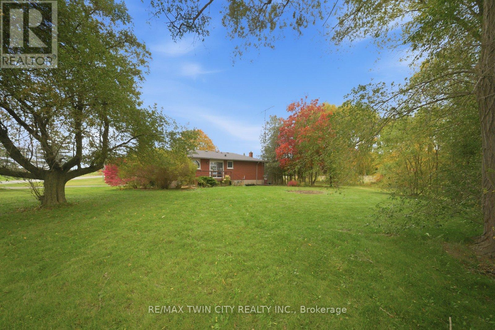 2090 Lost Mile Road, Brant, Ontario  N3T 5L4 - Photo 34 - X12832156