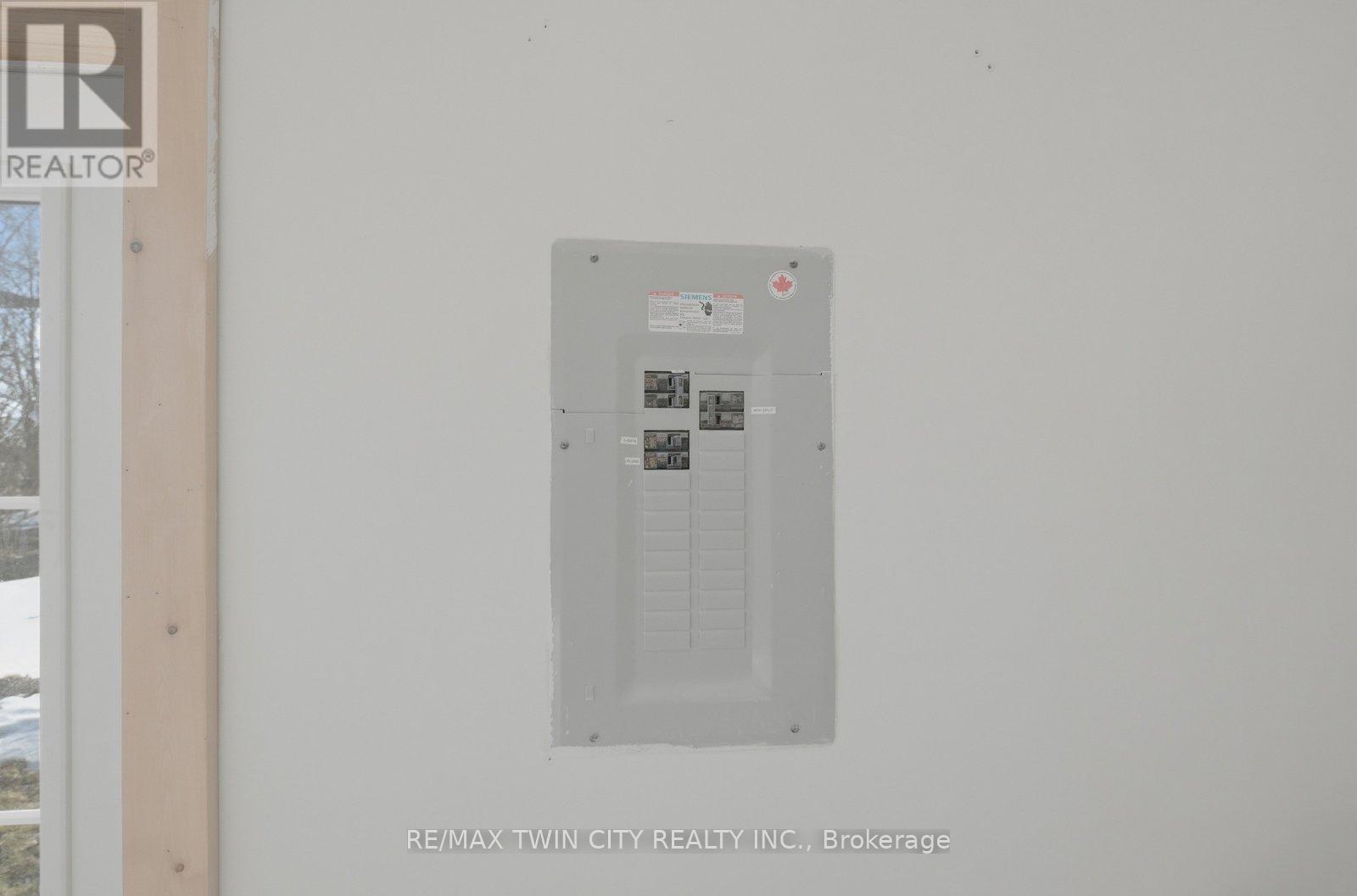 2090 Lost Mile Road, Brant, Ontario  N3T 5L4 - Photo 45 - X12832156