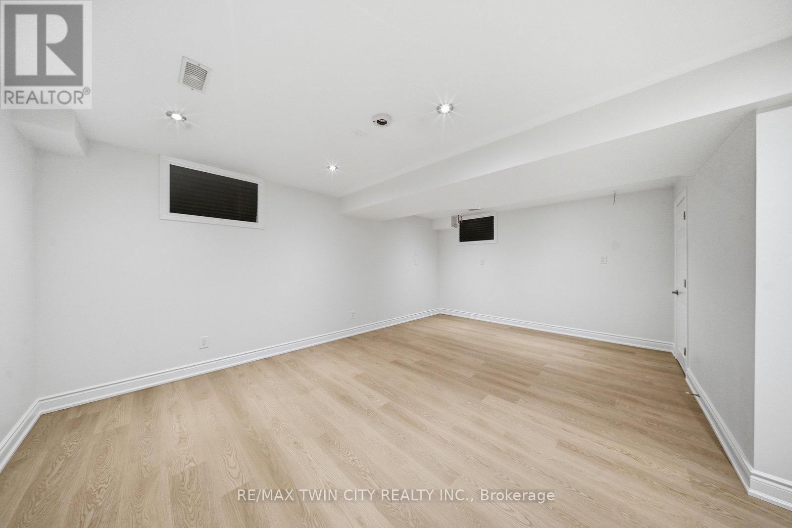 28 Tompkins Court, Norwich, Ontario  N0J 1P0 - Photo 22 - X12832160