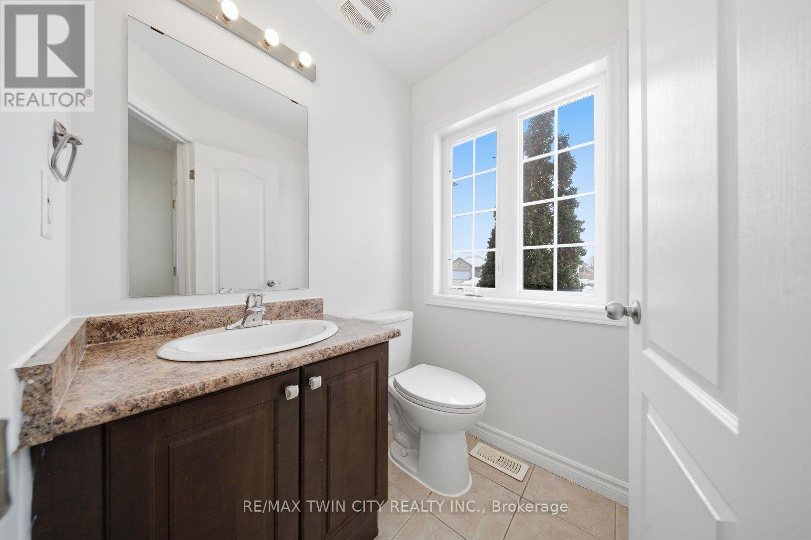 28 Tompkins Court, Norwich, Ontario  N0J 1P0 - Photo 7 - X12832160