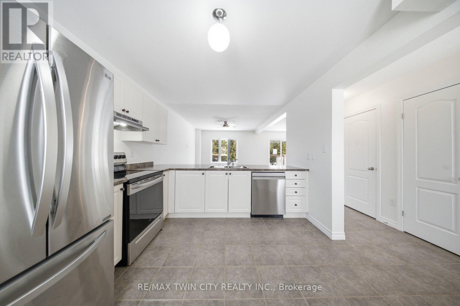 28 Tompkins Court, Norwich, Ontario  N0J 1P0 - Photo 9 - X12832160