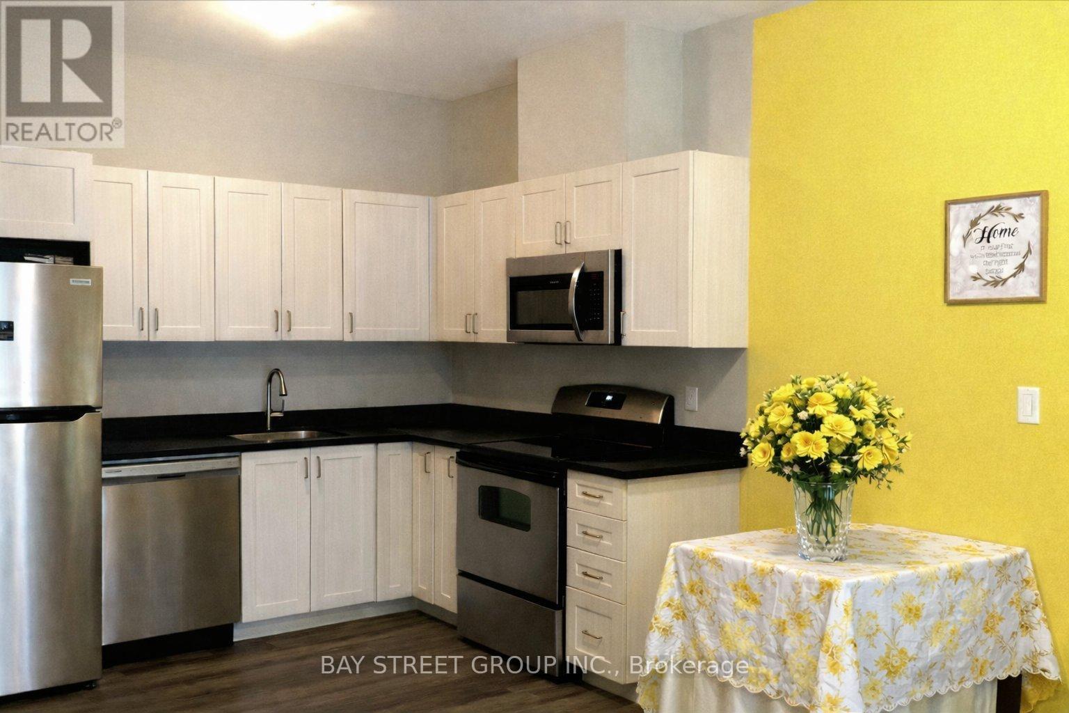 213 - 501 Frontenac Street, Kingston, Ontario  K7K 4L9 - Photo 6 - X12832164