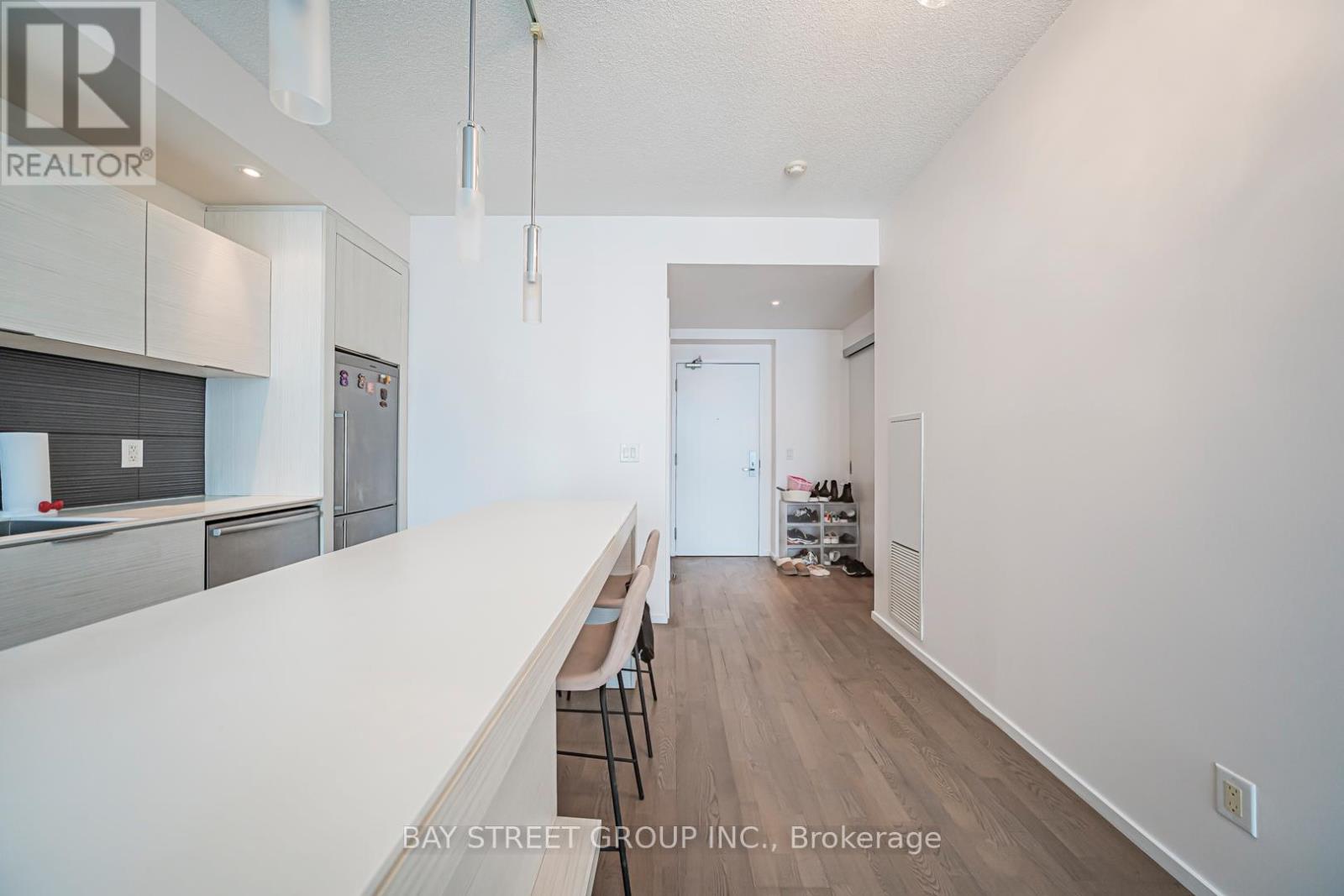 3004 - 8 Charlotte Street, Toronto, Ontario  M5V 0K4 - Photo 11 - C12832236