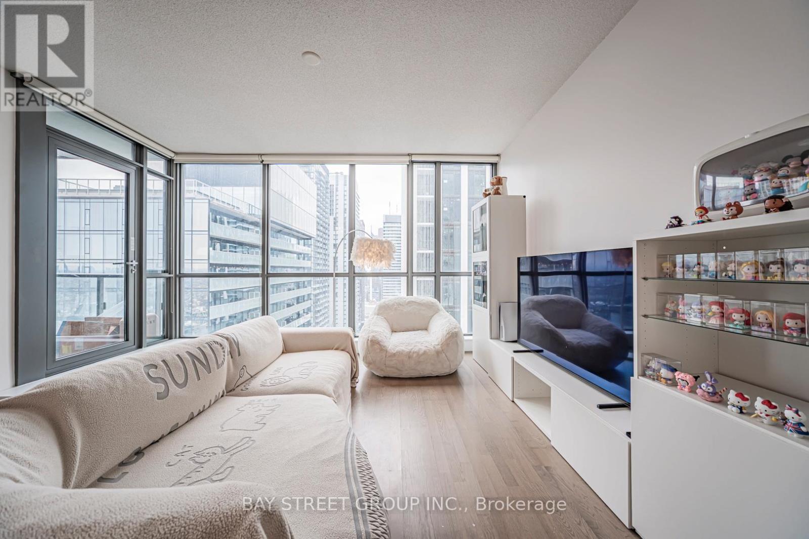 3004 - 8 Charlotte Street, Toronto, Ontario  M5V 0K4 - Photo 16 - C12832236