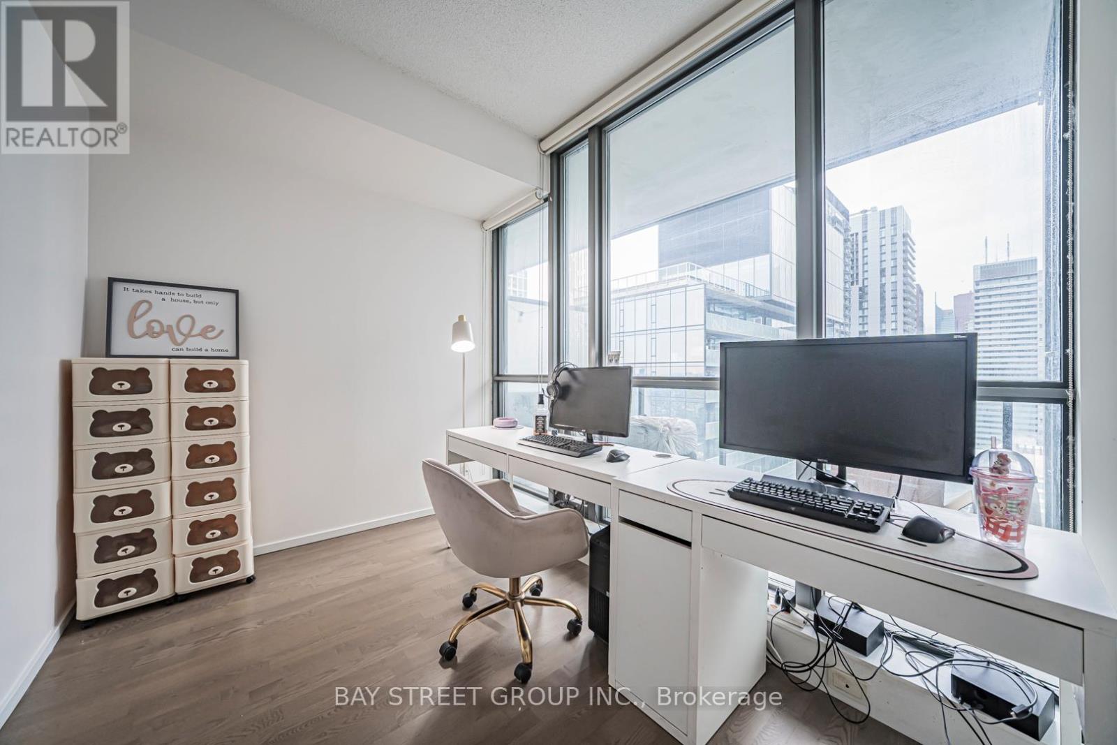 3004 - 8 Charlotte Street, Toronto, Ontario  M5V 0K4 - Photo 23 - C12832236