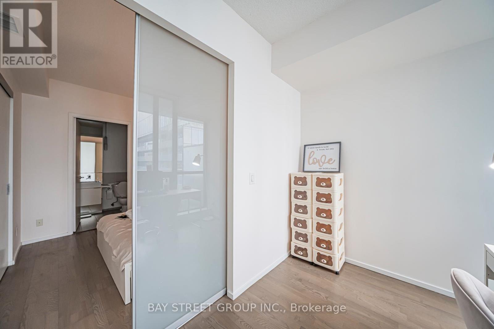 3004 - 8 Charlotte Street, Toronto, Ontario  M5V 0K4 - Photo 28 - C12832236