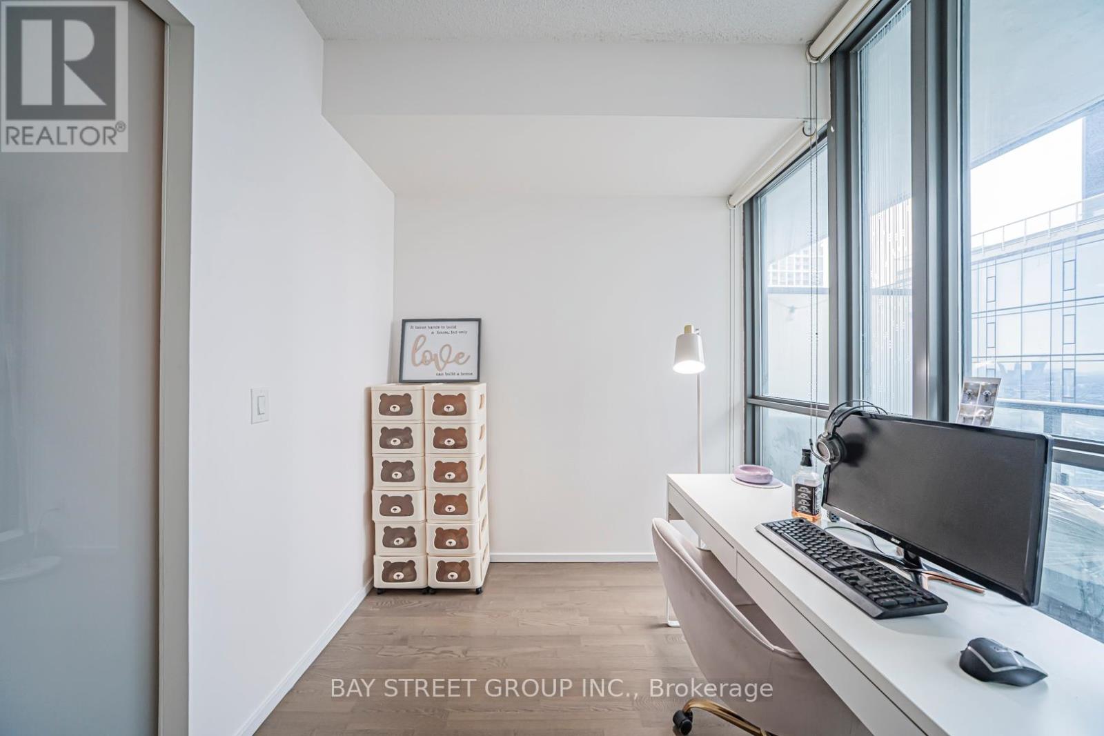 3004 - 8 Charlotte Street, Toronto, Ontario  M5V 0K4 - Photo 29 - C12832236