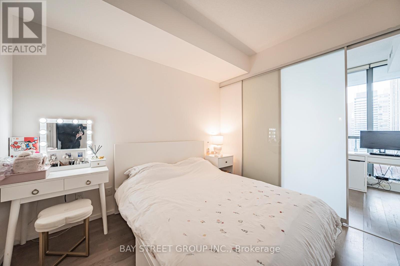 3004 - 8 Charlotte Street, Toronto, Ontario  M5V 0K4 - Photo 32 - C12832236