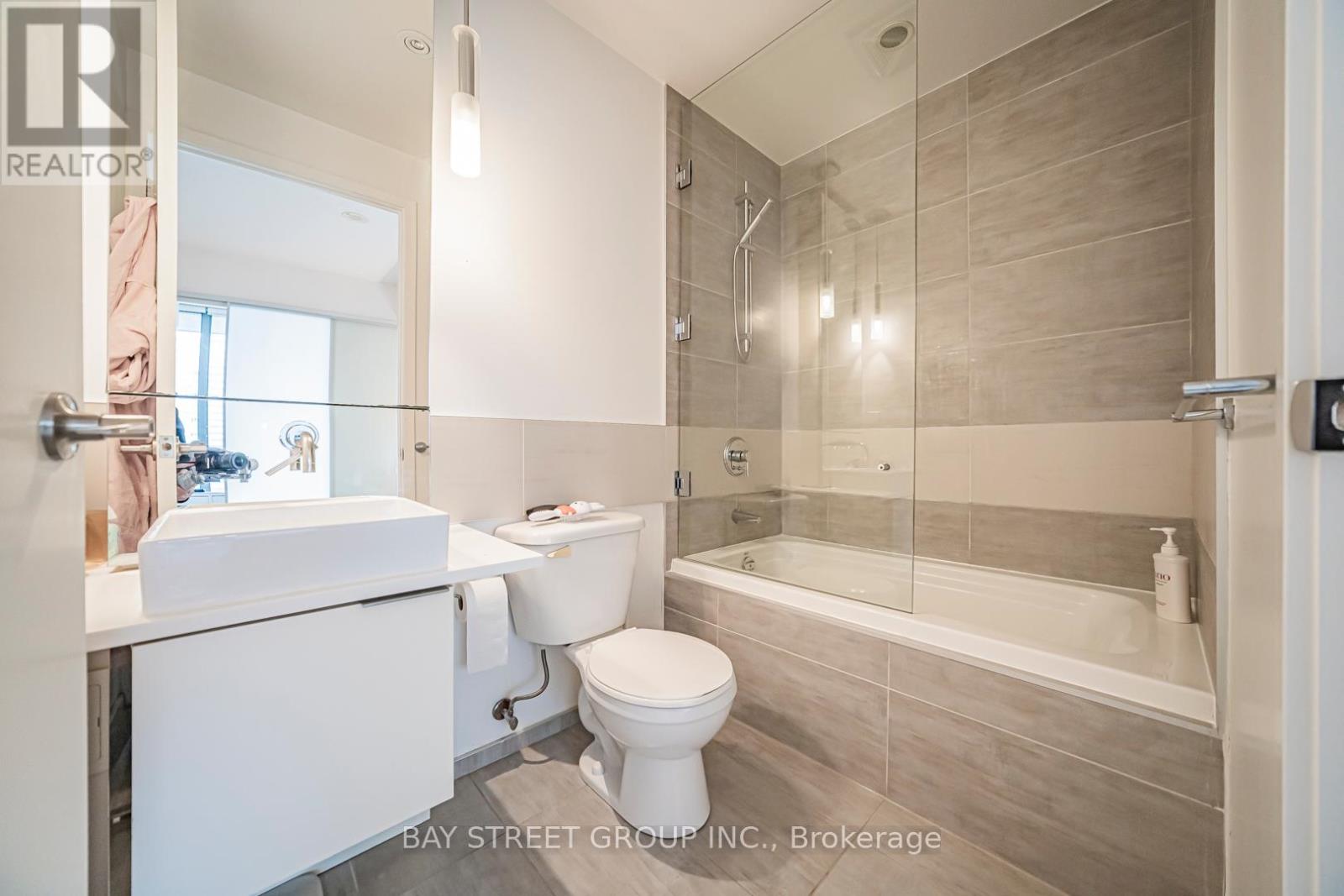 3004 - 8 Charlotte Street, Toronto, Ontario  M5V 0K4 - Photo 37 - C12832236