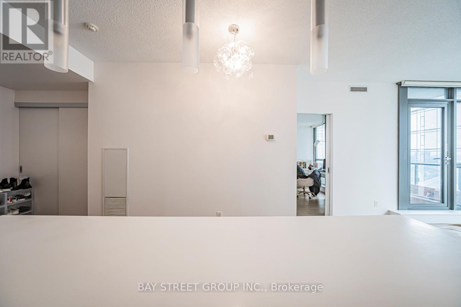 3004 - 8 Charlotte Street, Toronto, Ontario  M5V 0K4 - Photo 7 - C12832236