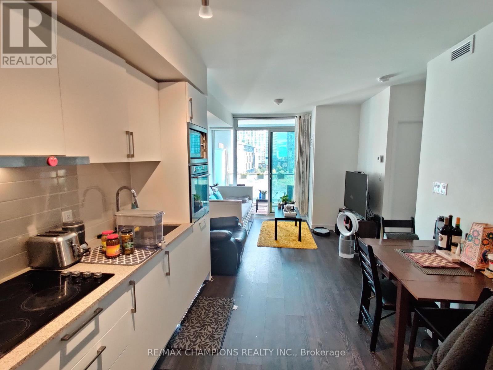 304e - 576 Front Street W, Toronto, Ontario  M5V 1C1 - Photo 12 - C12832244