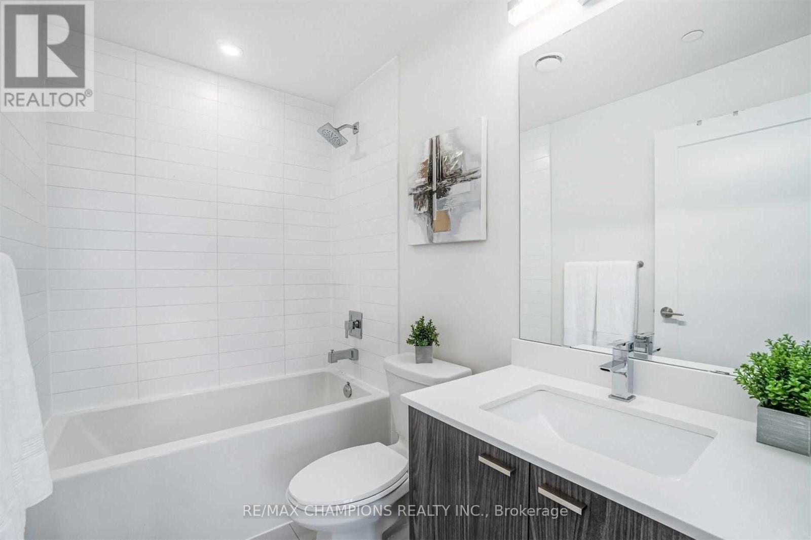 304e - 576 Front Street W, Toronto, Ontario  M5V 1C1 - Photo 19 - C12832244