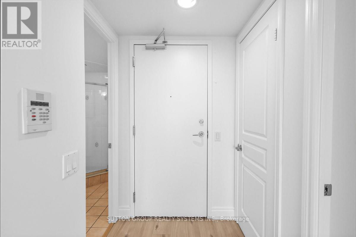 2005 - 5 Northtown Way, Toronto, Ontario  M2N 7A1 - Photo 4 - C12832254