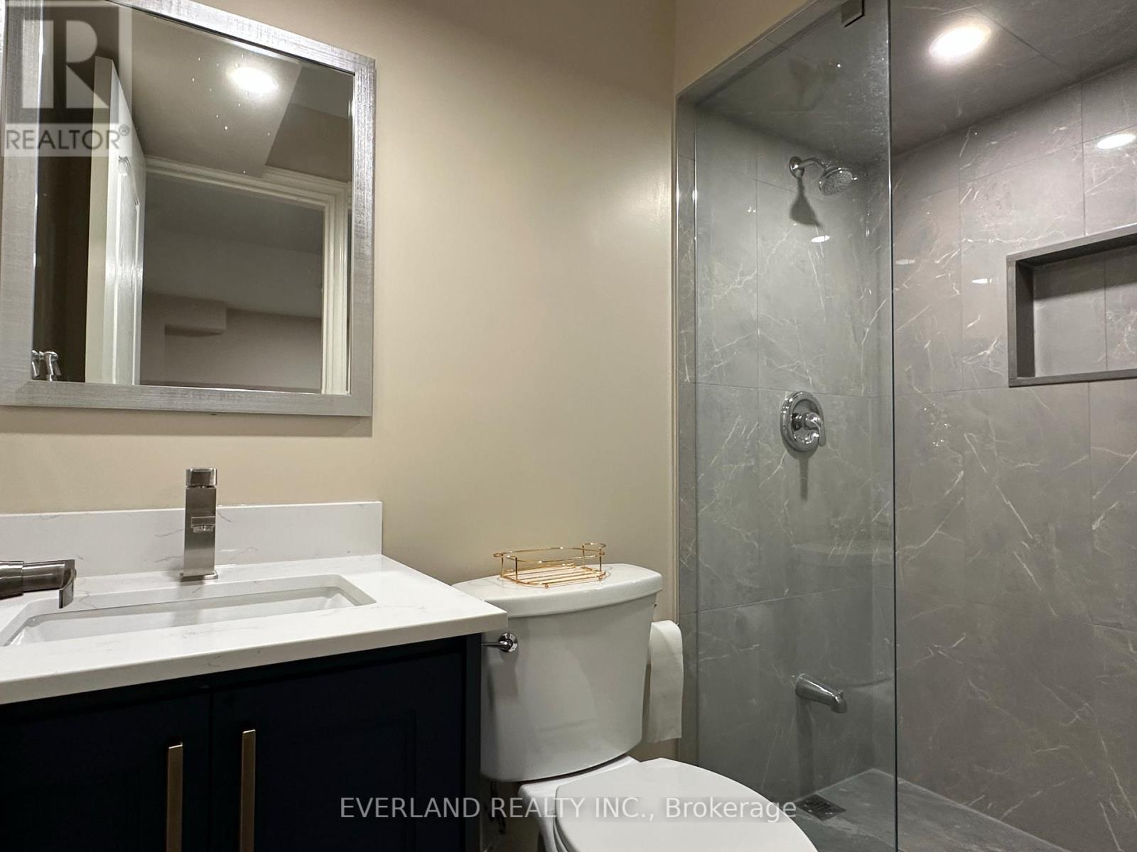 Bsmt B - 10 Damian Drive, Richmond Hill, Ontario  L4B 3Z8 - Photo 9 - N12832218