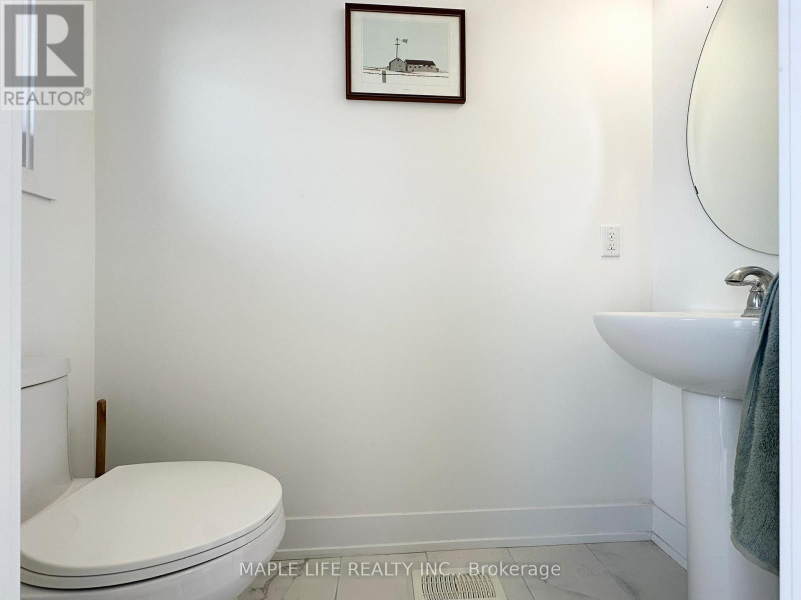 124 Hilts Drive, Richmond Hill, Ontario  L4S 0J2 - Photo 4 - N12832222