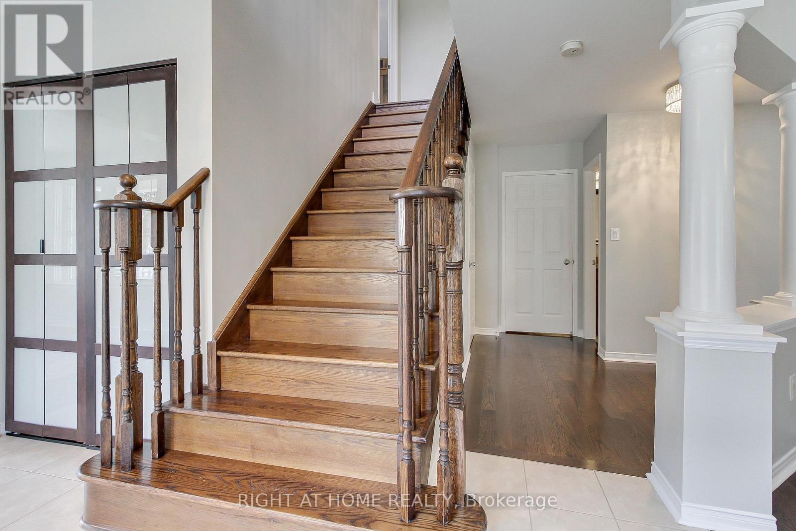 468 Langford Boulevard, Bradford West Gwillimbury, Ontario  L3Z 0K8 - Photo 10 - N12832238