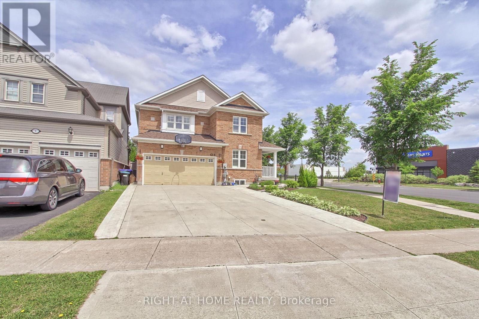 468 Langford Boulevard, Bradford West Gwillimbury, Ontario  L3Z 0K8 - Photo 2 - N12832238