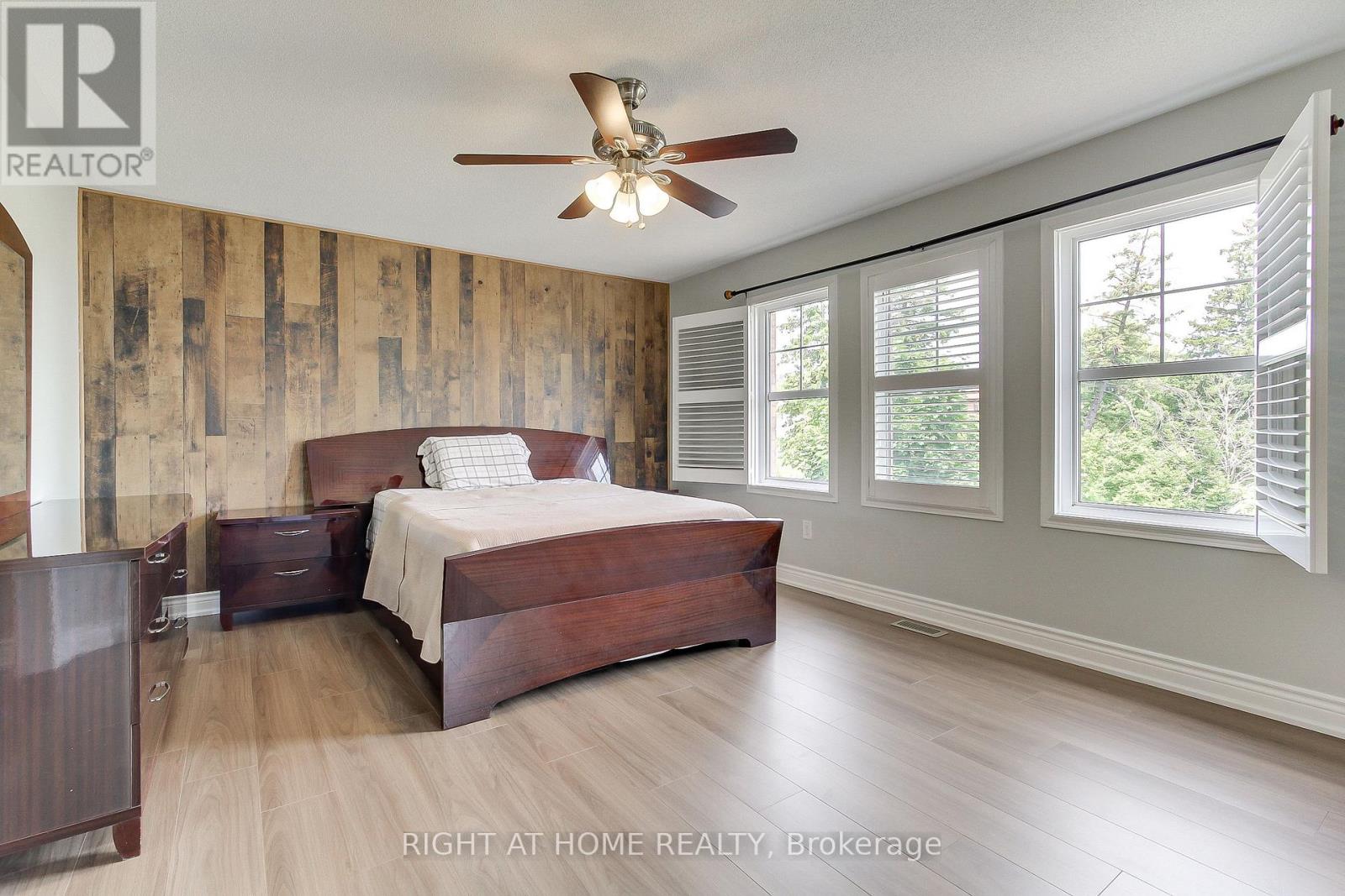 468 Langford Boulevard, Bradford West Gwillimbury, Ontario  L3Z 0K8 - Photo 25 - N12832238