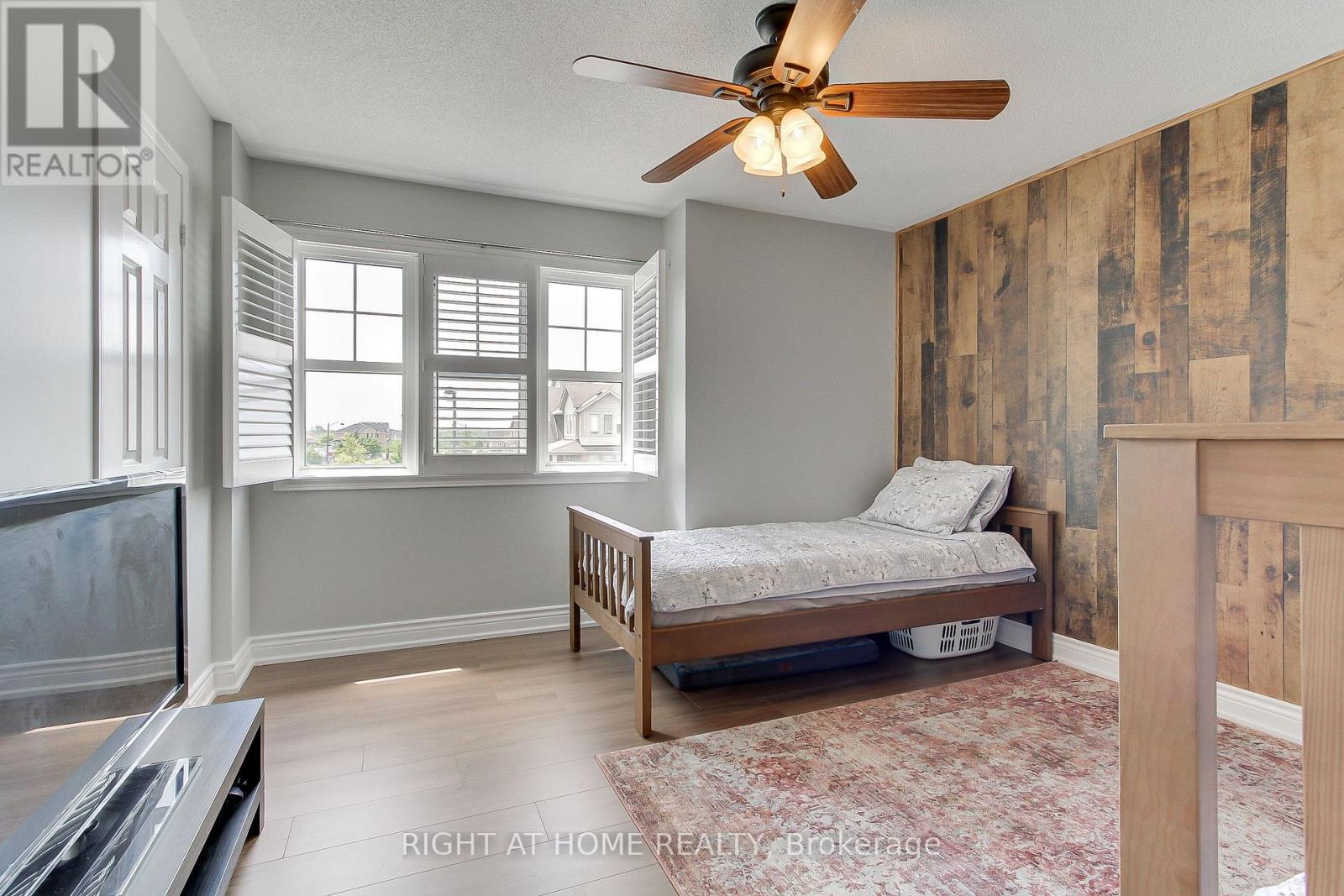 468 Langford Boulevard, Bradford West Gwillimbury, Ontario  L3Z 0K8 - Photo 33 - N12832238