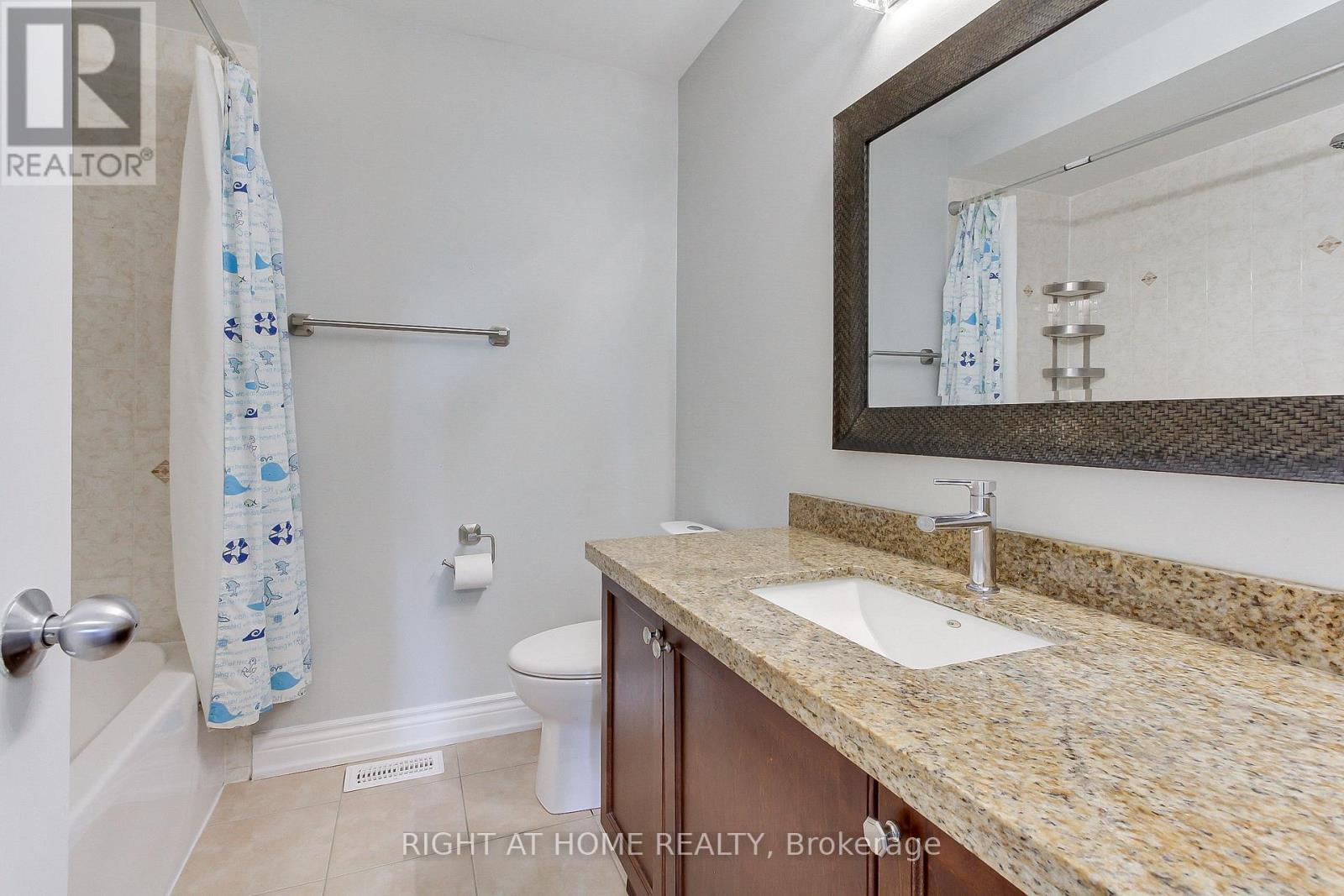 468 Langford Boulevard, Bradford West Gwillimbury, Ontario  L3Z 0K8 - Photo 34 - N12832238