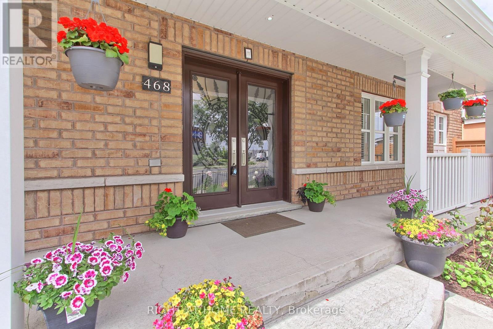 468 Langford Boulevard, Bradford West Gwillimbury, Ontario  L3Z 0K8 - Photo 5 - N12832238