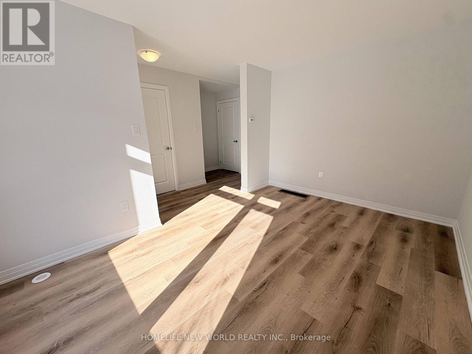 8 Lounts Lane, Markham, Ontario  L6B 1R9 - Photo 3 - N12832250