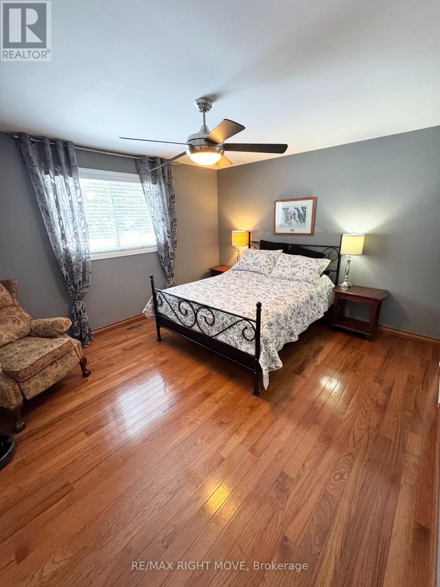 15 Watson Court, Orillia, Ontario  L3V 7S5 - Photo 10 - S12832216