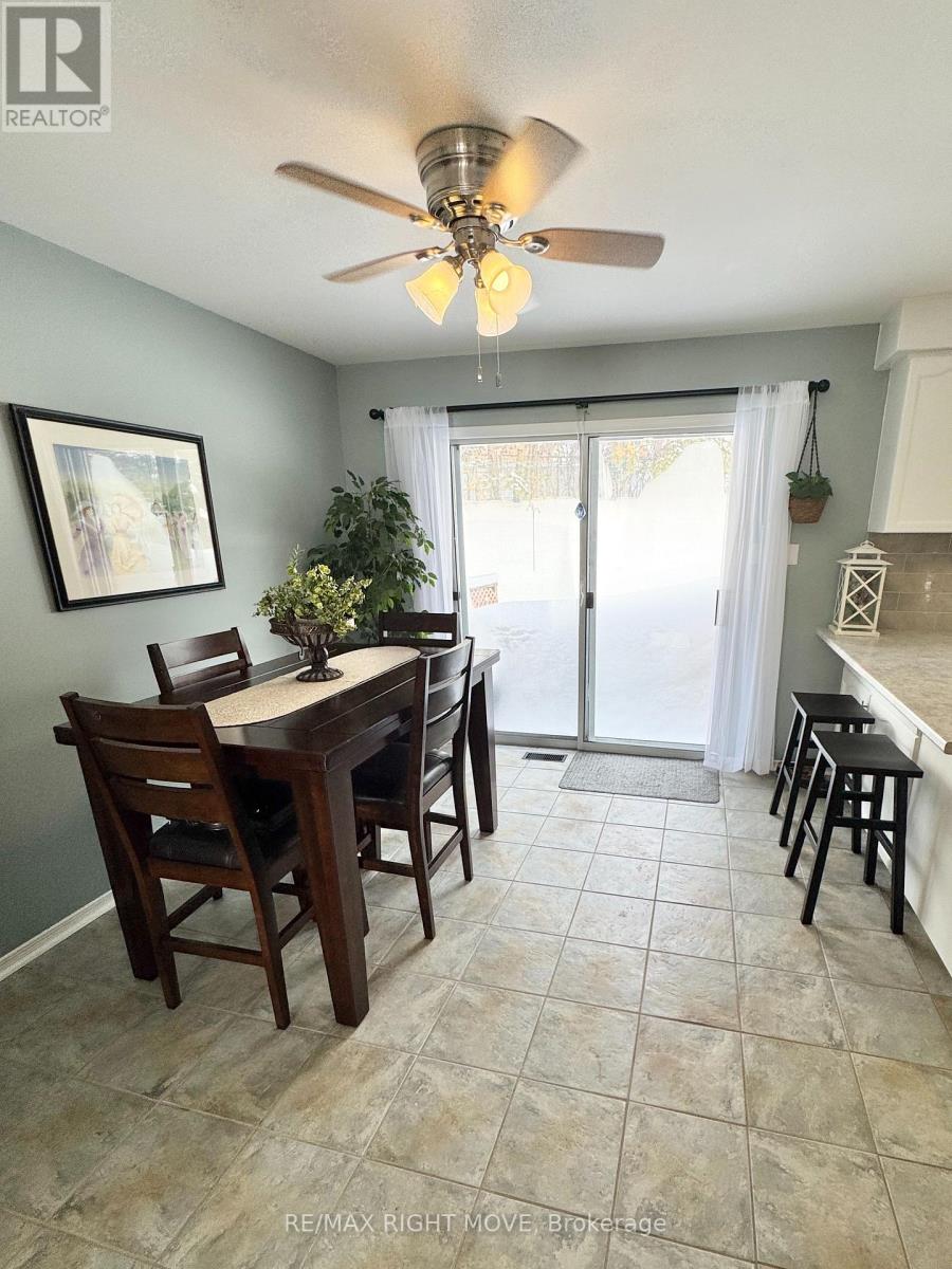 15 Watson Court, Orillia, Ontario  L3V 7S5 - Photo 7 - S12832216