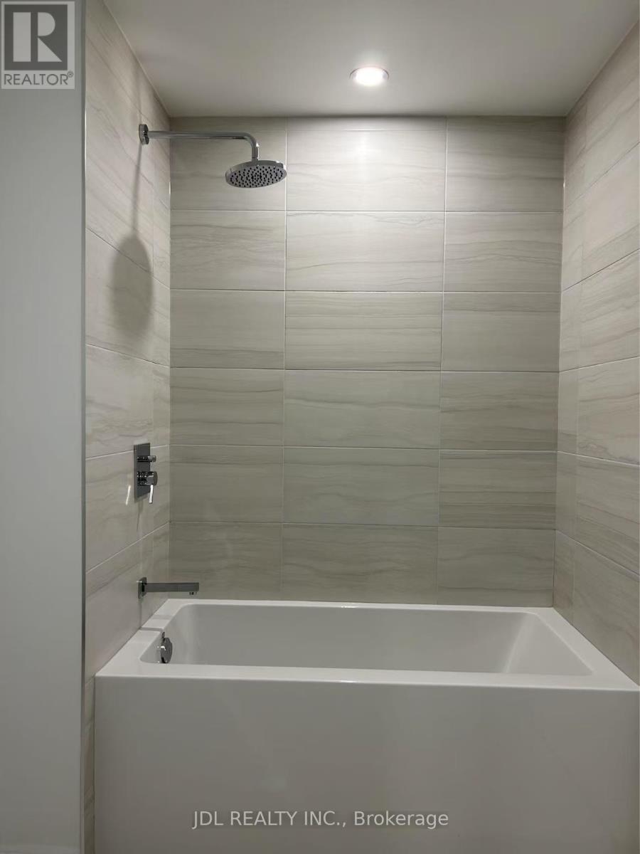 #617 Unit A - 285 Dufferin St Street, Toronto, Ontario  M6K 0J2 - Photo 4 - W12832212