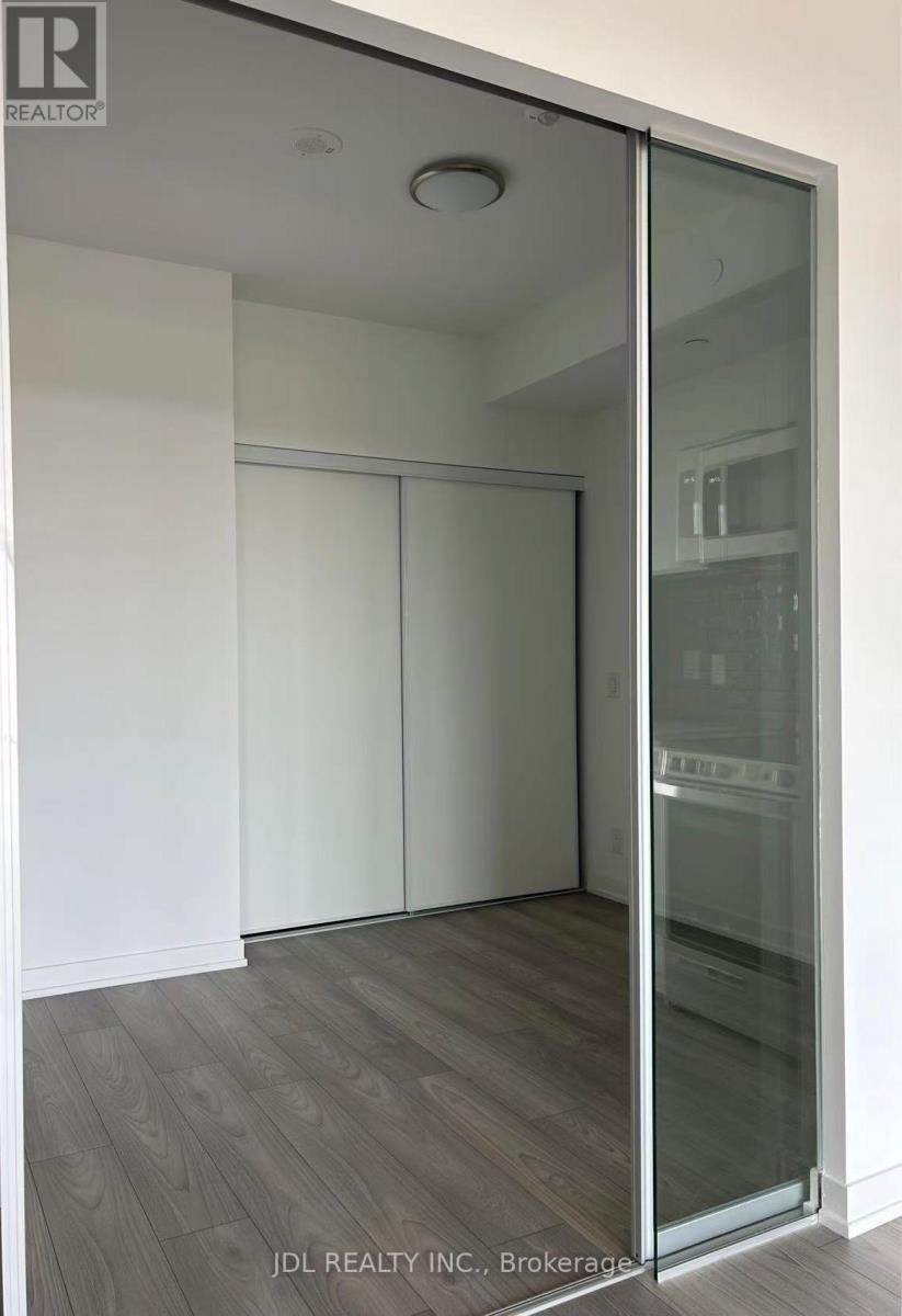 #617 Unit A - 285 Dufferin St Street, Toronto, Ontario  M6K 0J2 - Photo 7 - W12832212