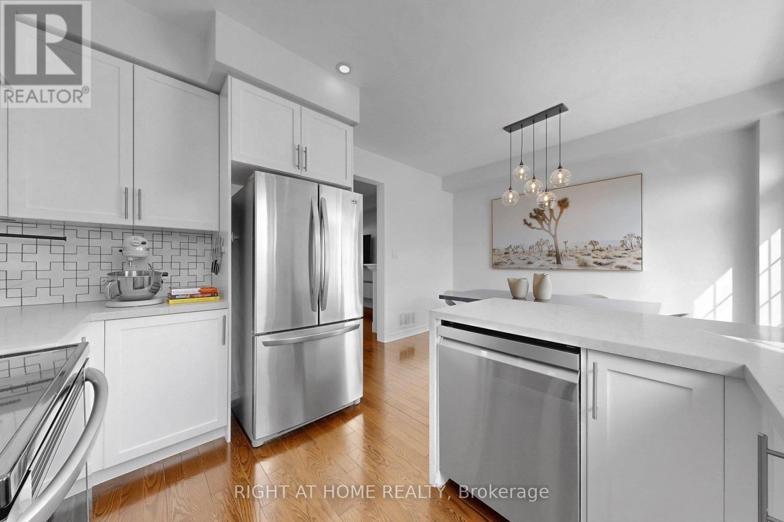 5609 Fudge Terrace, Mississauga, Ontario  L5M 0N2 - Photo 16 - W12832252